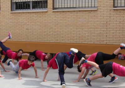 alumnos entrenando en el club de atletismo los lentos